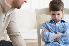 Những ông bố "độc hại" thường có 6 thói quen này