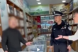 Kết đắng cho cửa hàng mắng khách "không có tiền còn đòi hỏi giá"