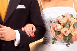 Nếu em mắc kẹt trong cuộc hôn nhân không hạnh phúc…