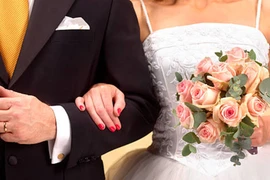 Nếu em mắc kẹt trong cuộc hôn nhân không hạnh phúc…