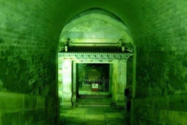 Vụ trộm khiến lăng mộ Càn Long và Từ Hy Thái Hậu tan hoang