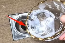 Đổ 1 chậu nước này vào đường cống bạn sẽ thấy điều kỳ diệu