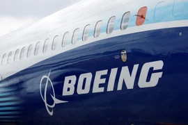 Boeing bán vũ khí trái phép