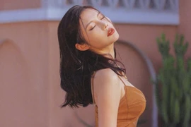 2 “bom gợi cảm” Trung Quốc diện kín vẫn không bớt sexy