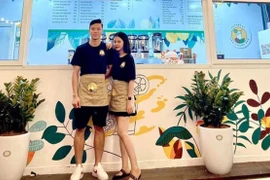 Các cầu thủ tặng nửa kia trang sức, iPhone 11, dép tổ ong dịp 20/10