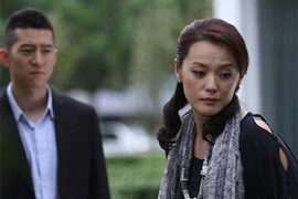 Cả nhà loạn lên vì mẹ ngất xỉu, vợ tôi lại có hành động sốc óc 