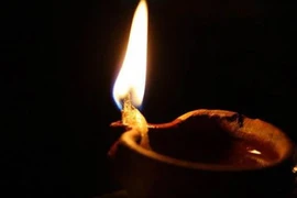 Cổ nhân nhắc nhở: "4 biểu hiện của gia đình ngày càng nghèo khó"