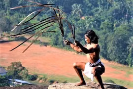 Video: Những loại vũ khí cổ xưa có sức sát thương đáng sợ nhất 