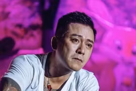 Chuỗi vận đen của ca sĩ Tuấn Hưng