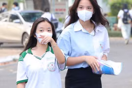 Khoảng 33.000 học sinh Hà Nội trượt lớp 10 công lập sẽ học ở đâu?