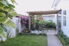 Cải tạo nhà trong hẻm bên sông, tạo khoảng trời hạnh phúc 