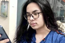 Con trai Cát Phượng gây sốc với ngoại hình lạ lẫm, nuôi tóc dài