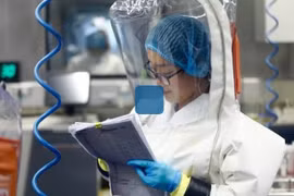 Video: Bên trong phòng thí nghiệm chứa virus chết người ở Vũ Hán