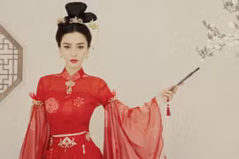 Mê mẩn tạo hình cổ trang với sắc đỏ của AngelaBaby 