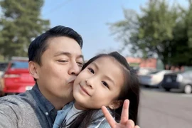 Con gái Lam Trường trổ mã xinh xắn, chiều cao gây sốt