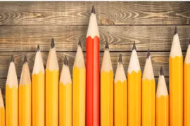 Tại sao gọi là bút chì trong khi không được làm từ chì? 