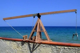 7 loại vũ khí bá đạo nhất thời cổ đại