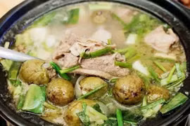 Thứ quả thường được kết hợp cùng thịt vịt, có thể làm thuốc