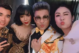 MC Thanh Bạch vui vẻ giữa ồn ào với vợ cũ Xuân Hương