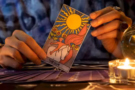 Cô gái 25 tuổi nhập viện tâm thần sau nhiều ngày làm điều này