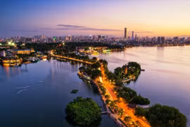 Hà Nội có tên trong top 10 điểm đến quyến rũ nhất châu Á