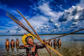 Ảnh tuyệt đẹp về bộ lạc thổ dân tại rừng mưa nhiệt đới Amazon