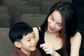 Phục sát đất cách Hồ Ngọc Hà dạy con trai Subeo