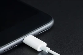 4 sai lầm ai cũng mắc phải khi sạc điện thoại