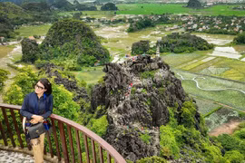 Điểm ngắm trên cao “triệu like” có tên gọi độc lạ ở Ninh Bình