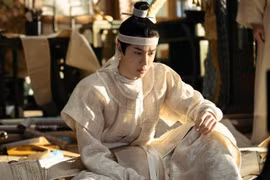 Cảnh phim bị chê cười khiến sao Hoa ngữ ê mặt trong năm 2022