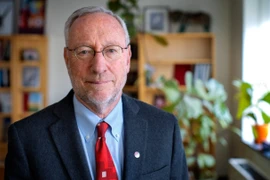 Hiệu trưởng Cornell danh tiếng lần đầu chia sẻ cùng sinh viên Việt Nam