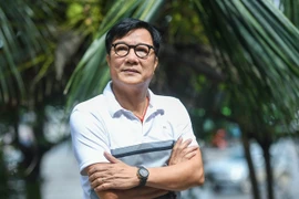 NSND Trọng Trinh kể nỗi đau về nghề, "cua" vợ nhờ túi trà gừng