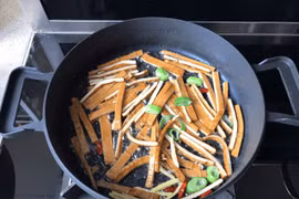 Không phải gan hay thịt bò, 3 loại rau này siêu giàu sắt