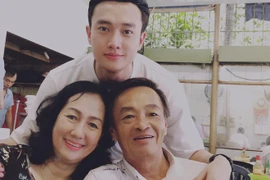 Quốc Trường gây choáng khi tặng mẹ 3 tỷ đồng trong ngày 8/3