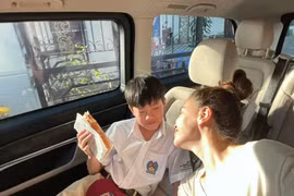 Hồ Ngọc Hà - Cường Đô La bị soi cùng đưa quý tử đến trường