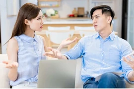 Ngay khi biết không có tiền thưởng Tết, chồng tôi muốn bỏ việc