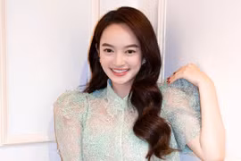 Kaity Nguyễn vóc dáng nóng bỏng