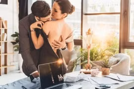 Độ tuổi nào đàn ông dễ ngoại tình nhất? 