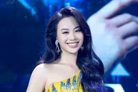 Hoàng Tâm Anh “chiêu đãi” khán giả album mới trong minishow