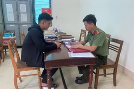 Người đàn ông lên facebook xúc phạm công an bị phạt 7,5 triệu 