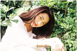 Hot girl “tháng 5 để dành” chiếm spotlight nhờ gương mặt “tình ơi là tình“