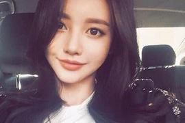 Cô gái Hàn Quốc gây bão mạng nhờ khuôn mặt đẹp chuẩn mực