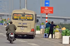 Đường cao tốc hóa... đường làng