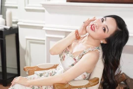 Lão hóa ngược thành công, khó ai sánh kịp BTV Hoài Anh