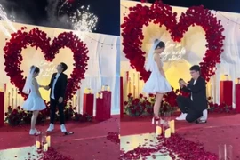 "Hot girl má lúm" báo tin vui được bạn trai streamer cầu hôn