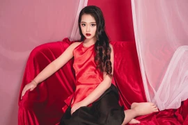 Danh tính cô bé 12 tuổi được dự đoán mỹ nhân tương lai