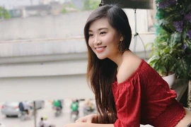 Hóa ra nữ giám thị khiến CĐM "đứng ngồi không yên" là nhân vật không tầm thường 