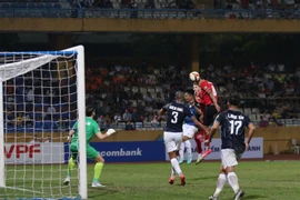 VAR cứu ĐKVĐ Công an Hà Nội thoát thua trước Quy Nhơn Bình Định