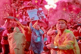 Dù thua trận nhưng Olympic Việt Nam ấm lòng với CĐV tại quê nhà