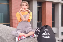 Cô gái Đài Loan được mệnh danh hot girl mái ngố